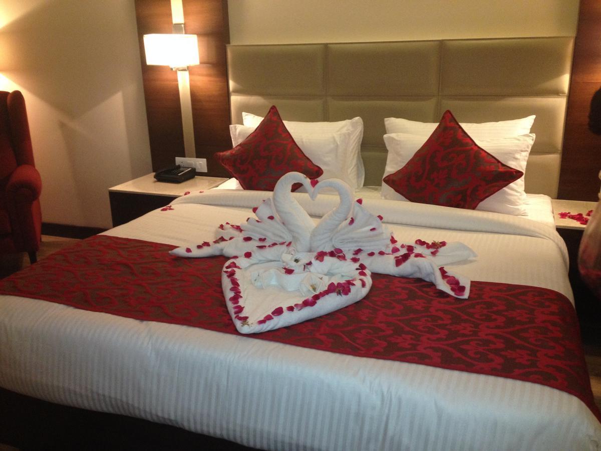 Continent Hotel Nawanshahr Nawāshahr Zewnętrze zdjęcie