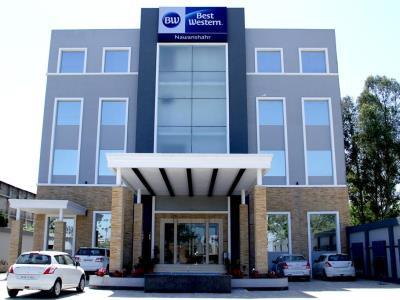 Continent Hotel Nawanshahr Nawāshahr Zewnętrze zdjęcie